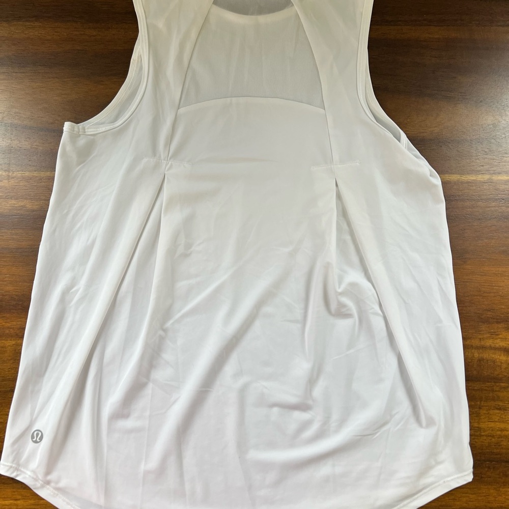 Lululemon Like-New Never Worn White Tank Top size 2